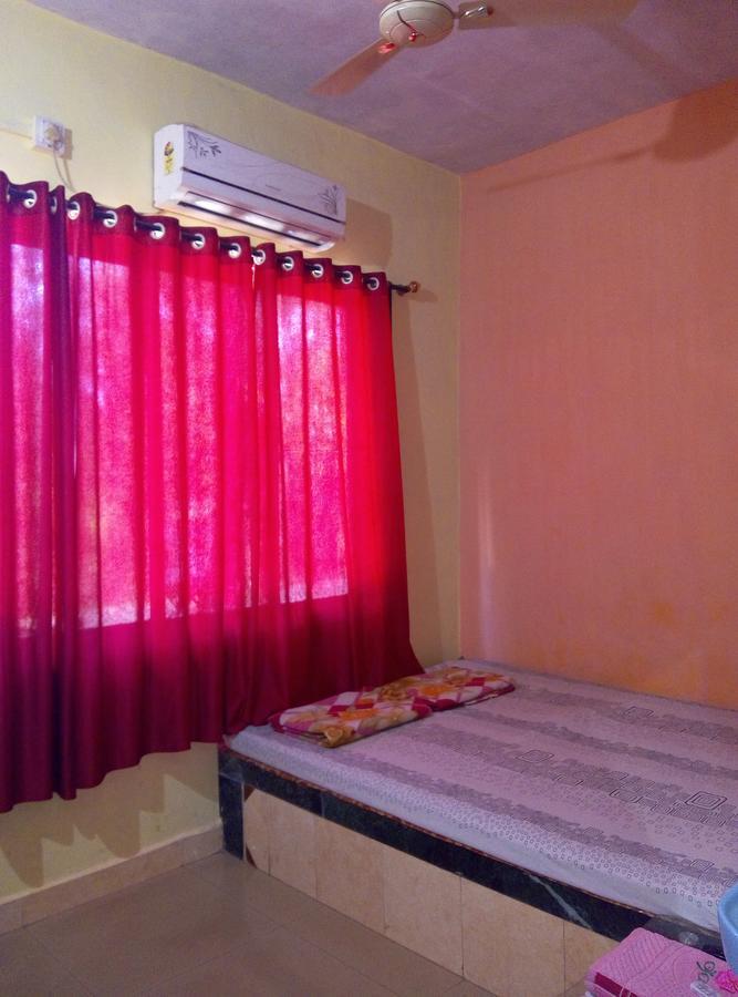 Om Shree Bed And Breakfast Harihareshwar Habitación foto