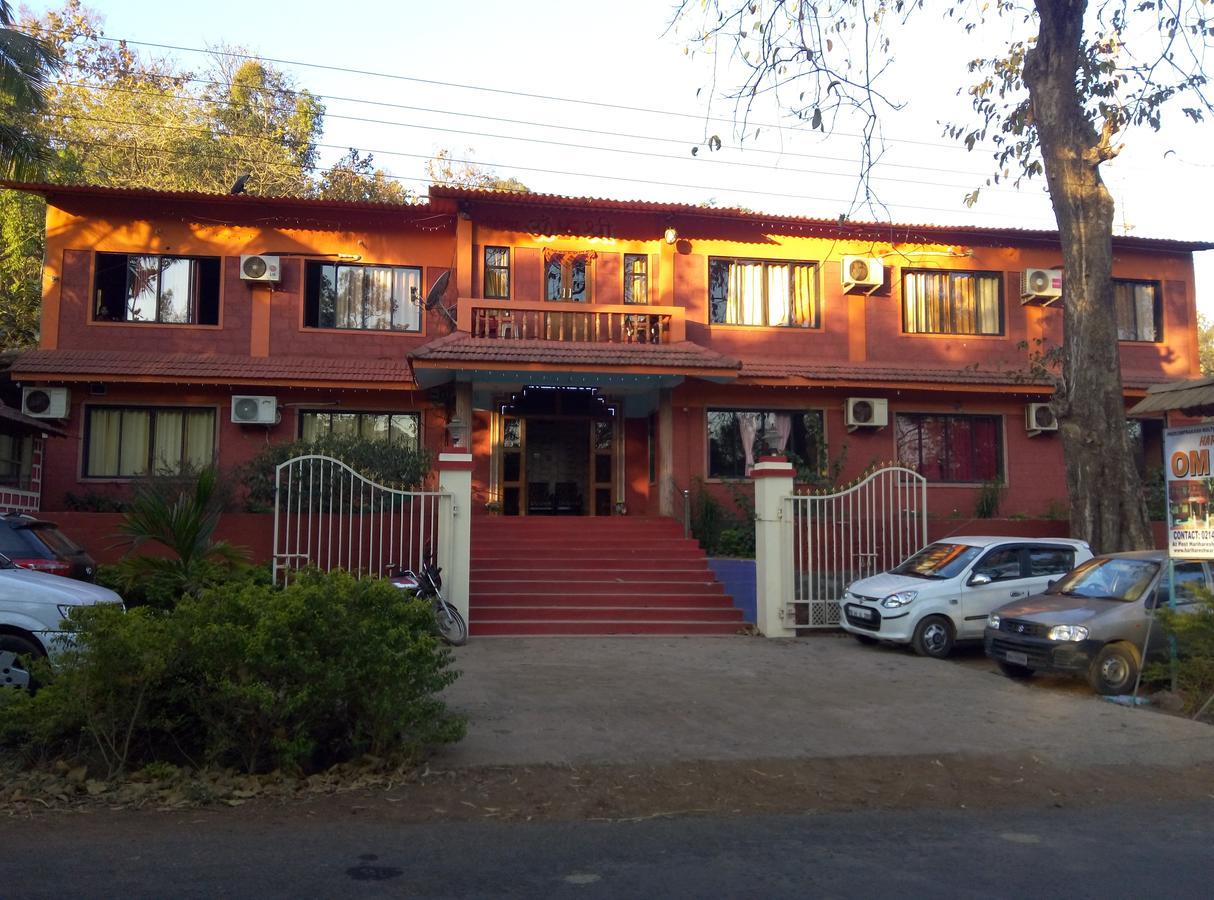 Om Shree Bed And Breakfast Harihareshwar Exterior foto