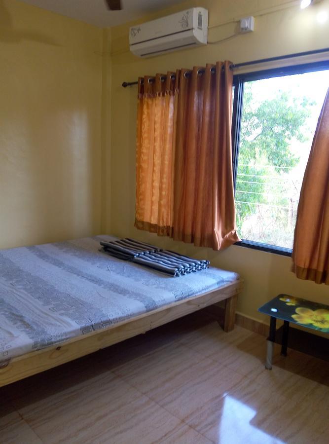 Om Shree Bed And Breakfast Harihareshwar Exterior foto